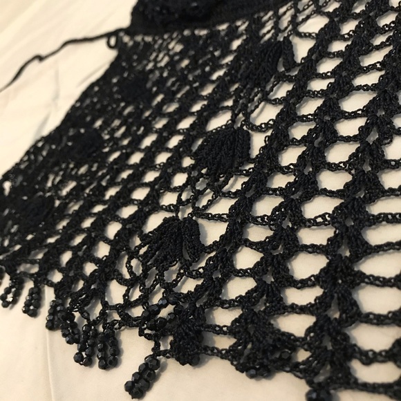 Beaded Crop top - Picture 3 of 4